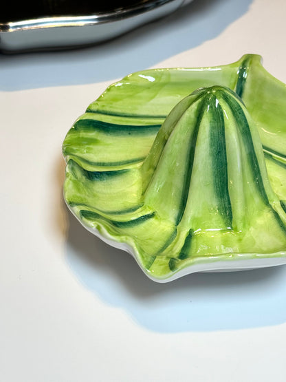 Citrus squeezer