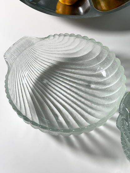 Glass clam bowls