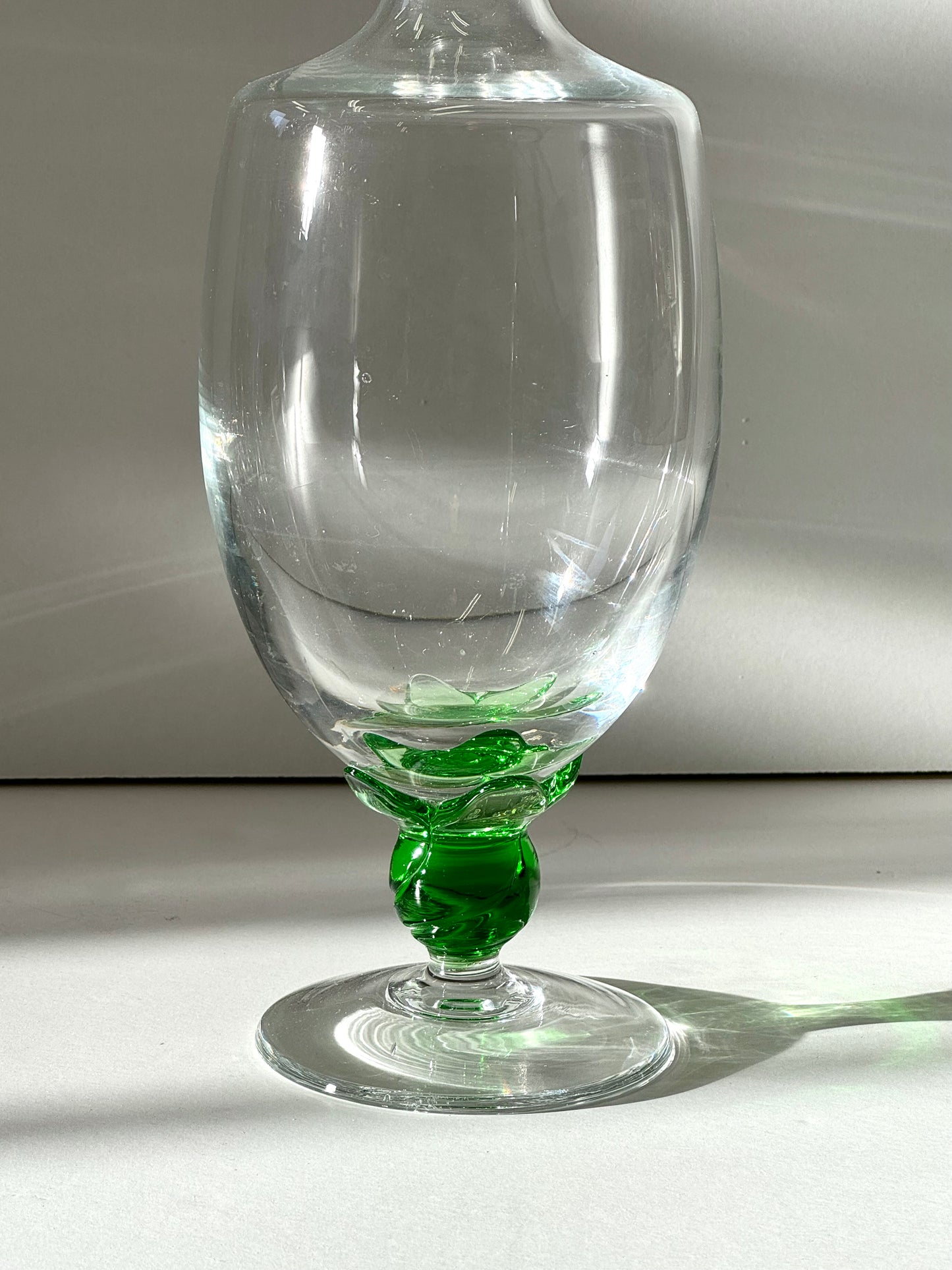 Glass carafe