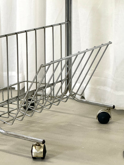 Bar table on wheels