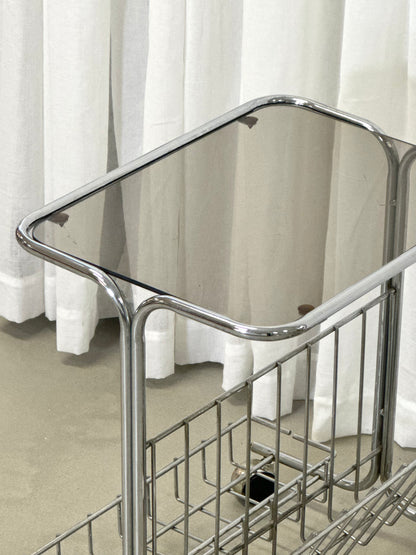 Bar table on wheels