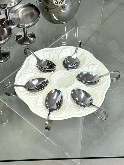 Serving spoons