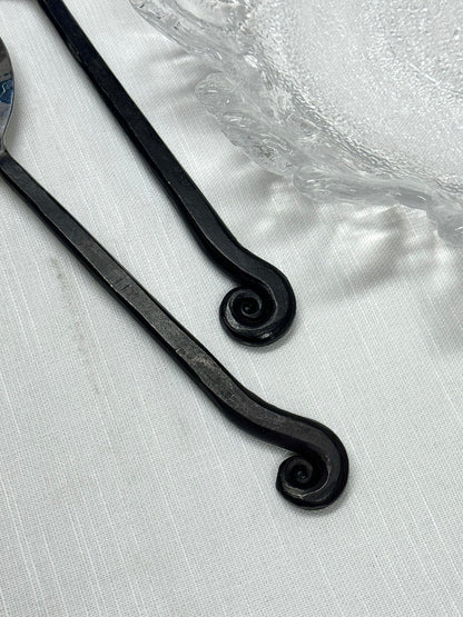 Salad servers coiled end