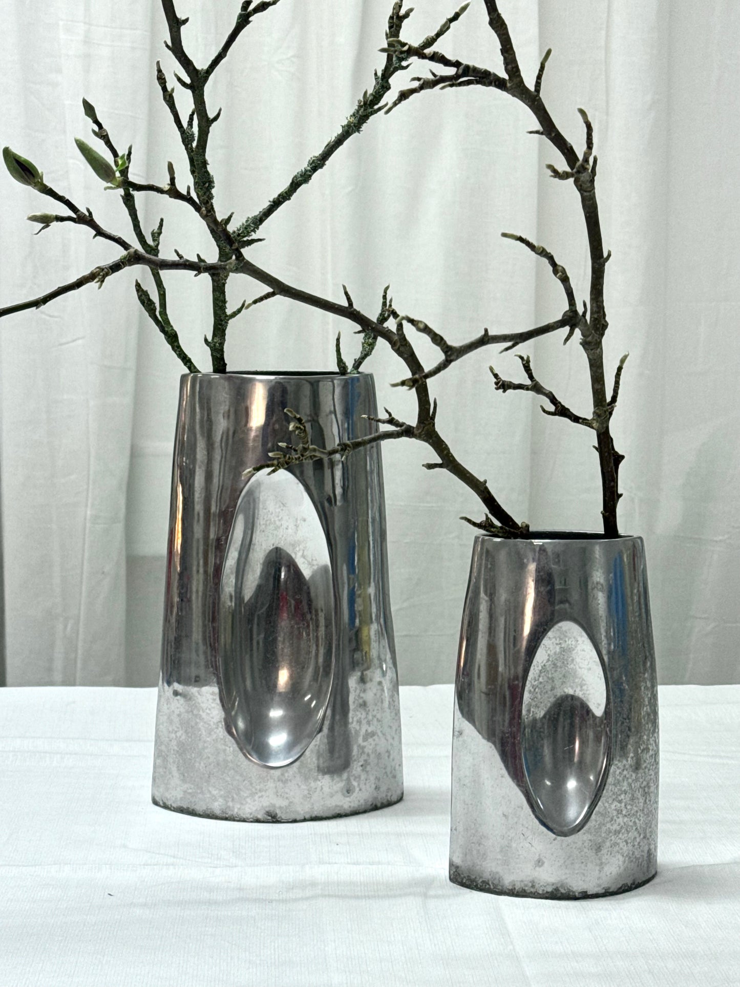 Aluminium vases