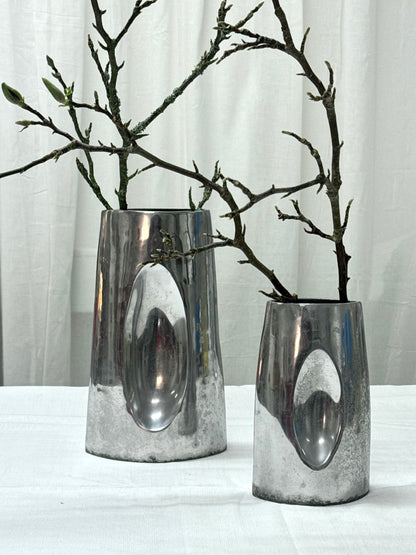 Aluminium vases