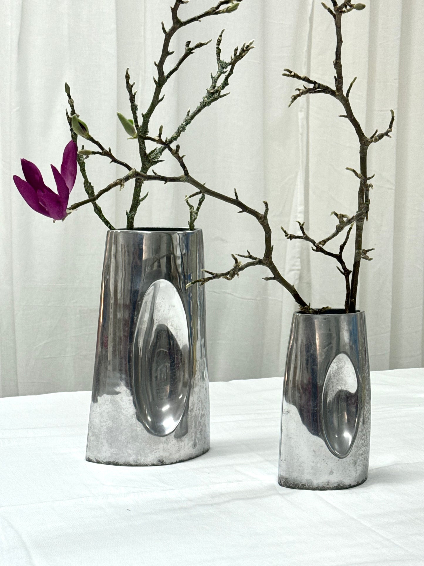 Aluminium vases