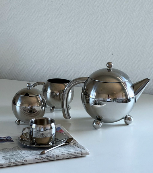 Zone tea set