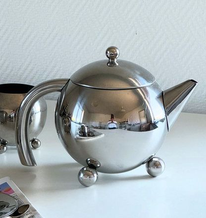 Zone tea set