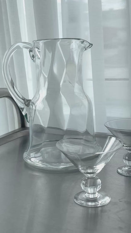 Swirling jug