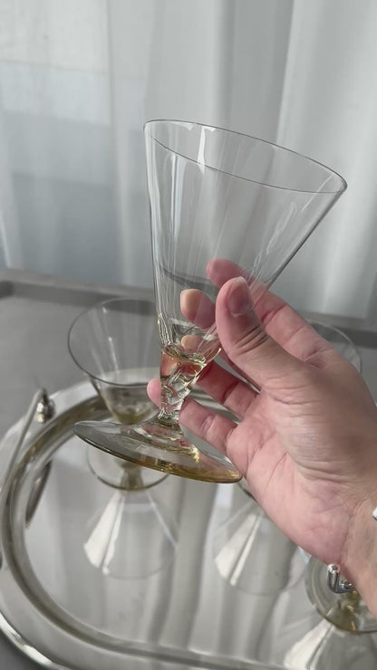 Swirl cocktail glasses
